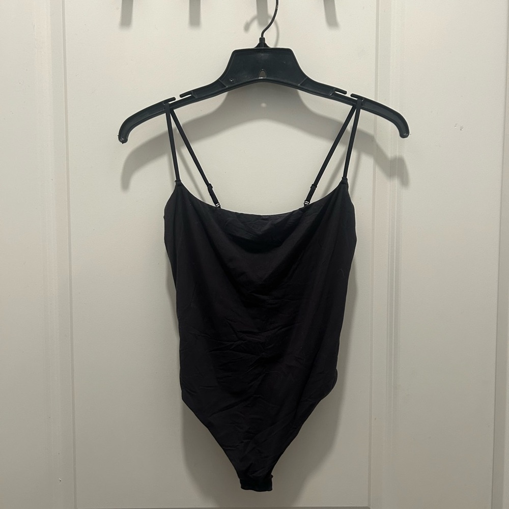 SKIMS black fits everybody bodysuit